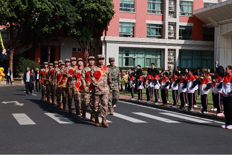 共赴“軍旅之約”，中山多個鎮(zhèn)街歡送新兵入伍